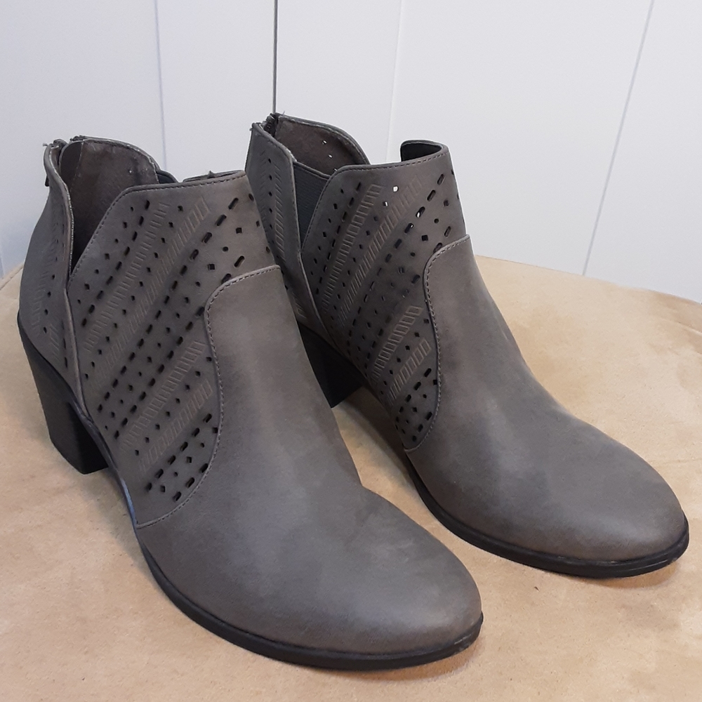 Route 66 ankle boots